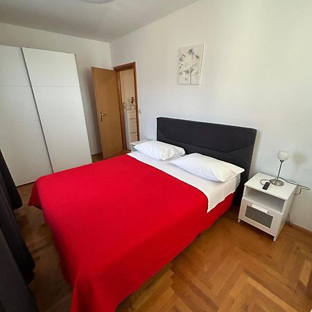 Apartment Mary Трогір Екстер'єр фото