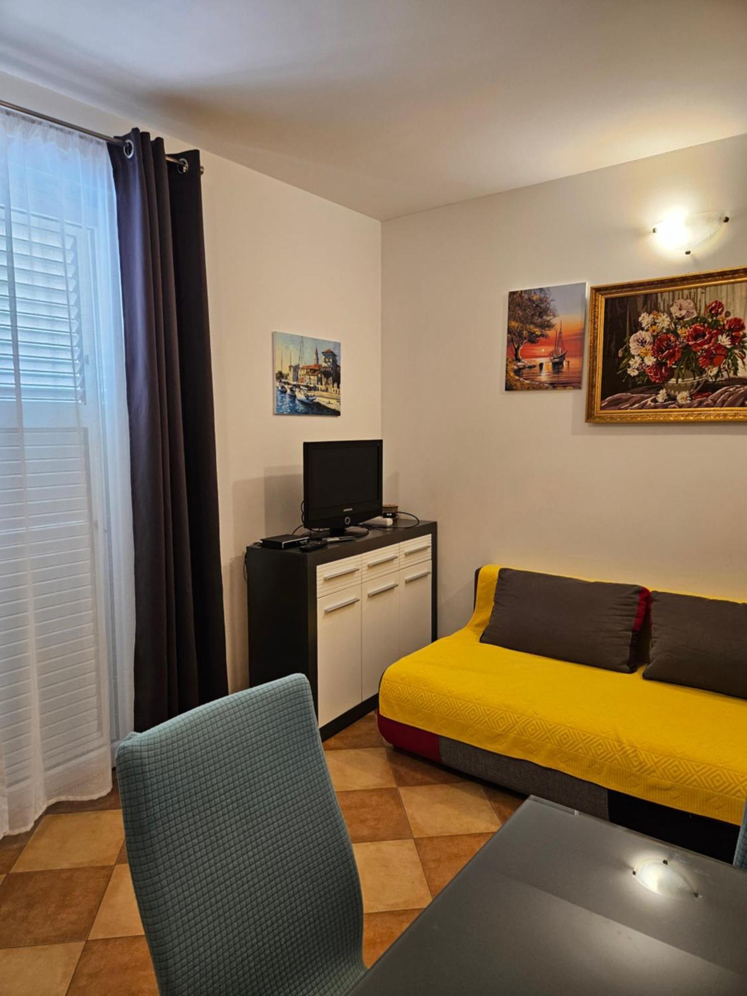 Apartment Mary Трогір Екстер'єр фото